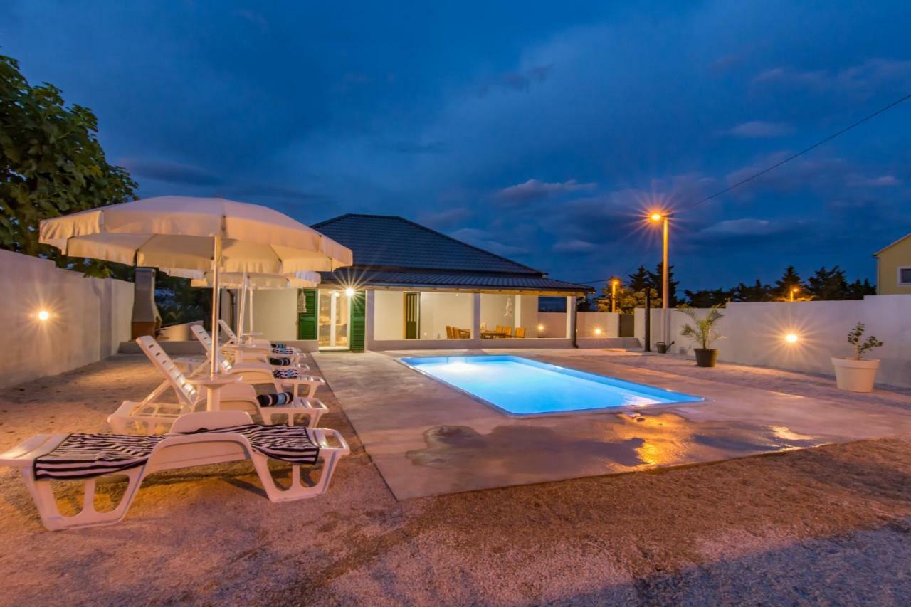 Vila Tara Sveti Filip i Jakov Exteriér fotografie